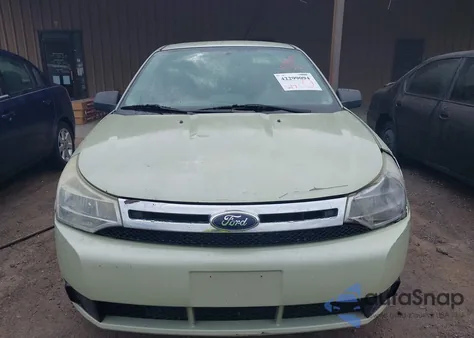 2010 Ford Focus S z USA, uszkodzony, nr VIN 1FAHP3EN0AW185692